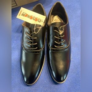 Boy’s Black Lace Up Oxford Dress Shoes, Sz 6